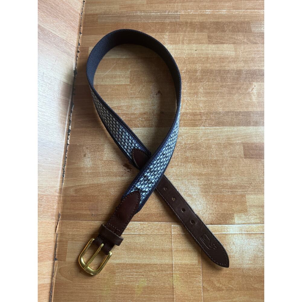 Vineyard Vines whale pattern canvas and leather belt. Size 30